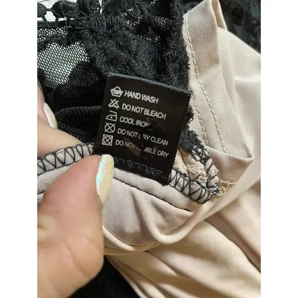 OLIVACEOUS Women’s Dress Party Cocktail Black lace and Nude Mini sexy - Picture 8 of 8